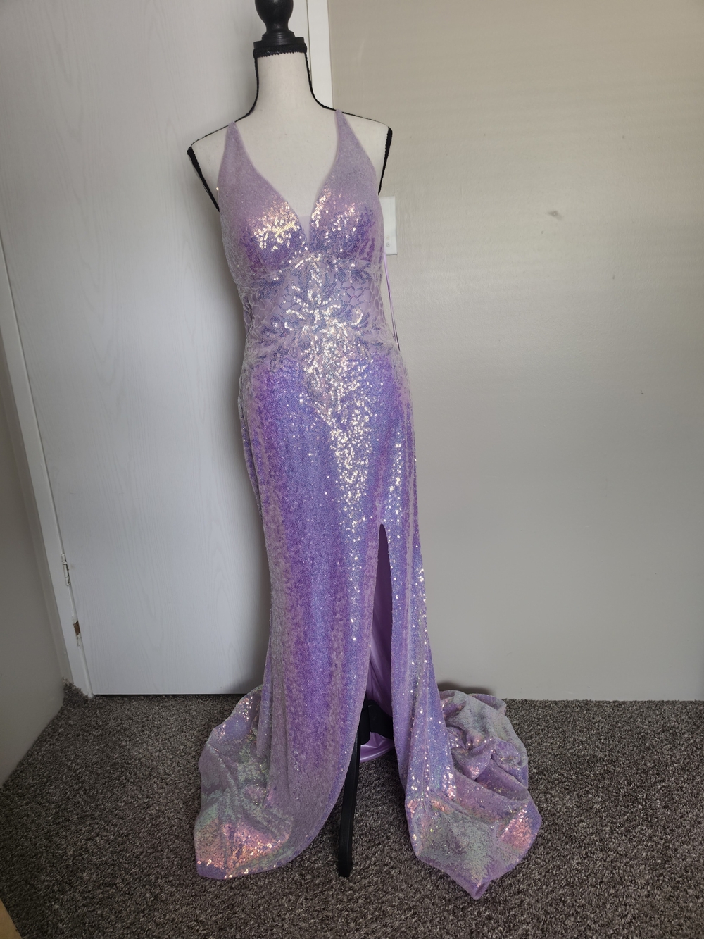 EVA USA Iridescent Sequin Prom Dress NWT Lavender Pink Mermaid Lace Up Gown. (M)